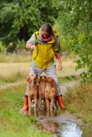 b700fa358e8d11dcf1b2de53026faa07_130x194